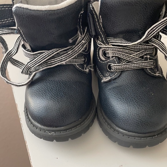 Boots - Picture 9 of 9